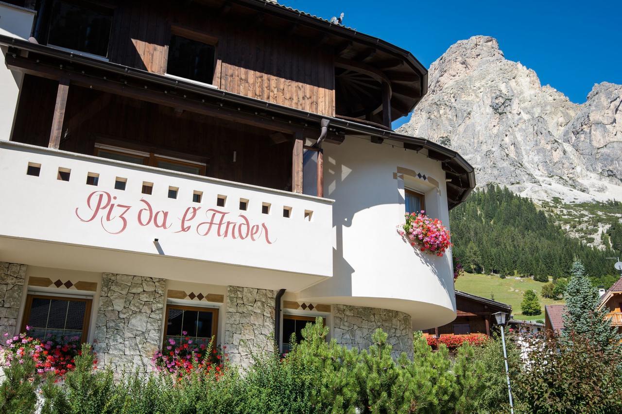 ホテル Garni Piz Da L'Ander コルヴァーラ・イン・バディーア エクステリア 写真